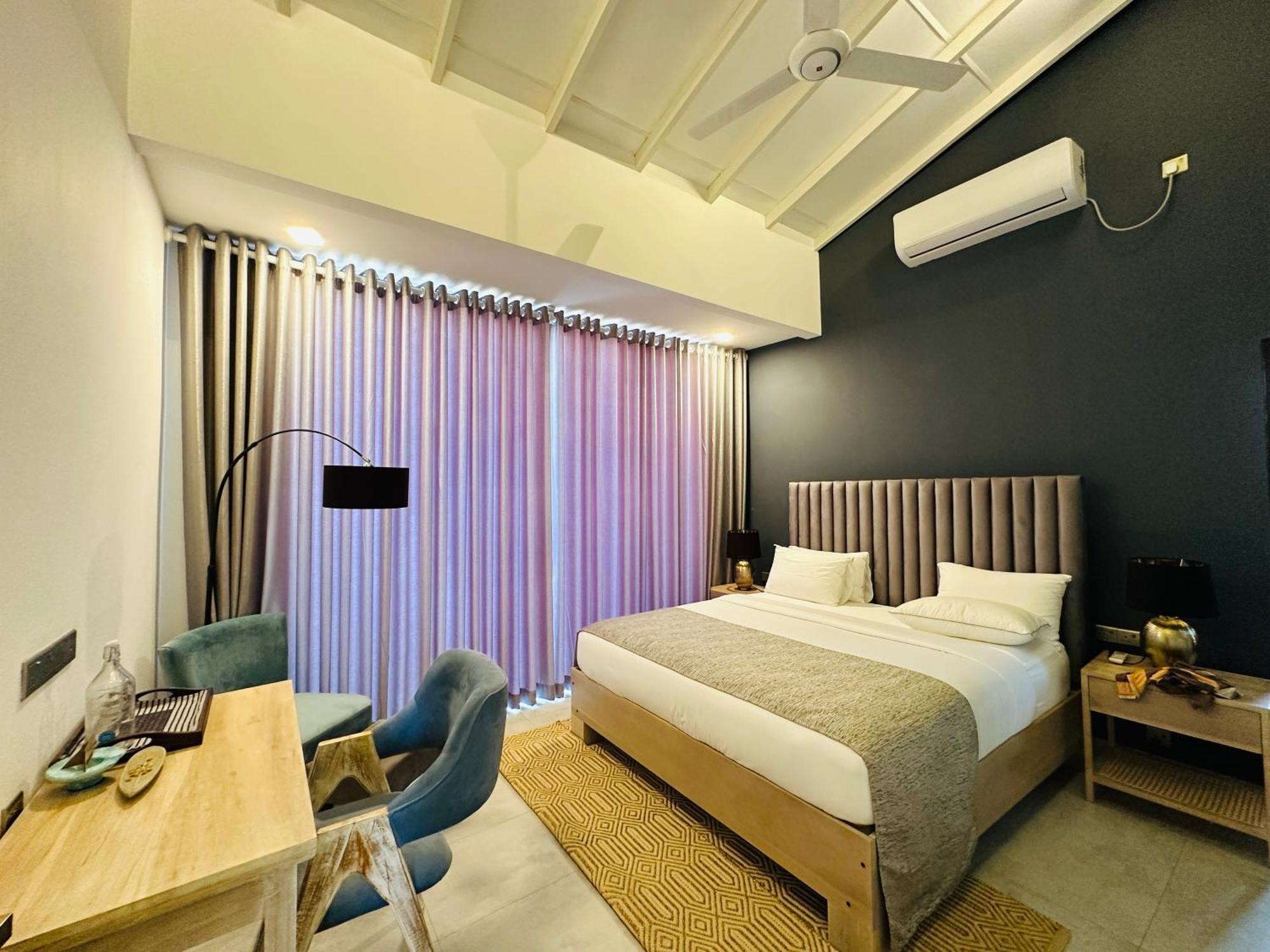 The Niche Hikkaduwa - 10 Minutes To The Beach Exterior photo
