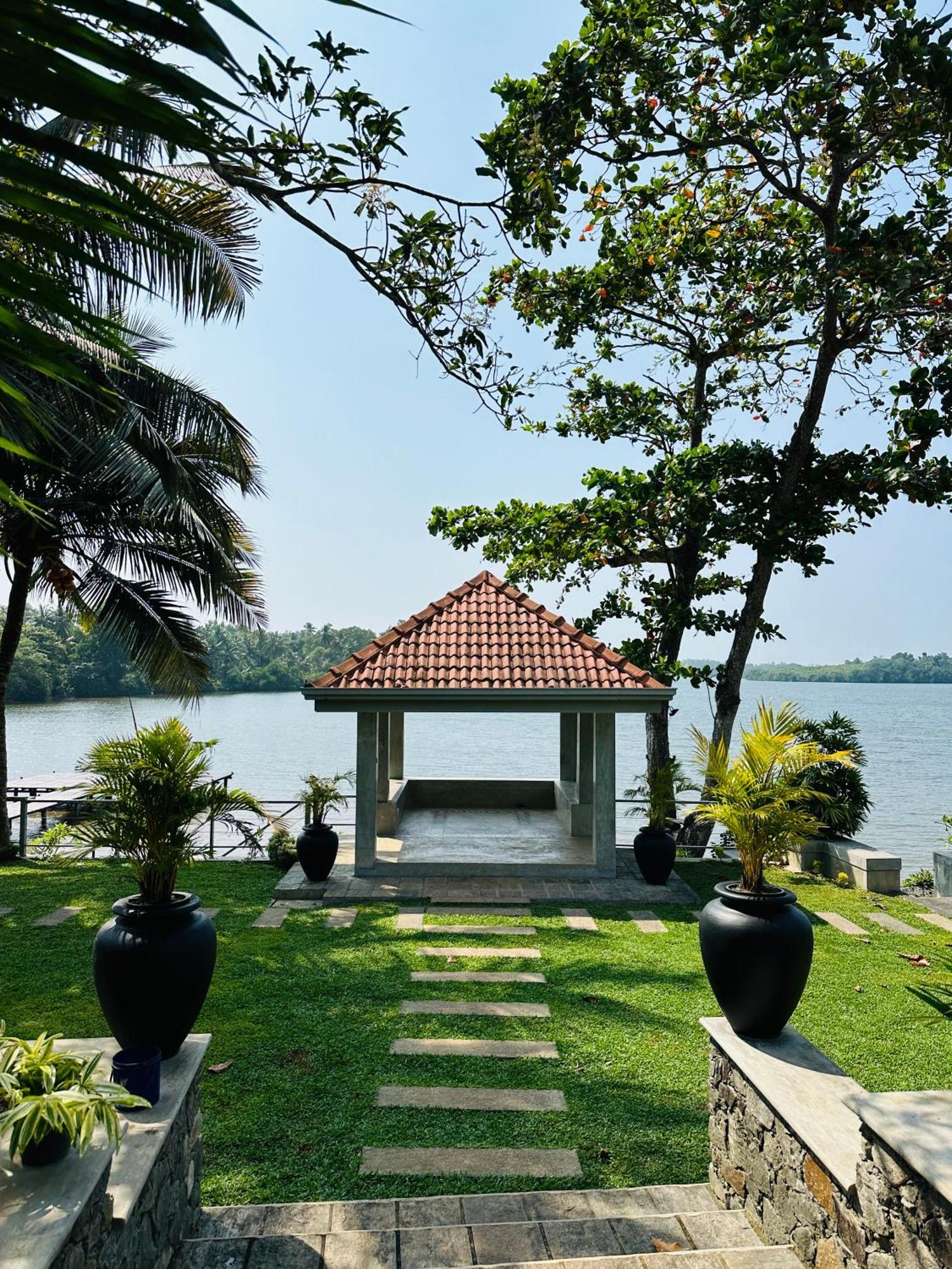 The Niche Hikkaduwa - 10 Minutes To The Beach Exterior photo